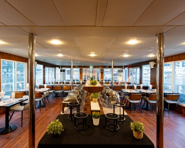 FIVE STAR SEA LOUNGE MARINA (PREMIUM)