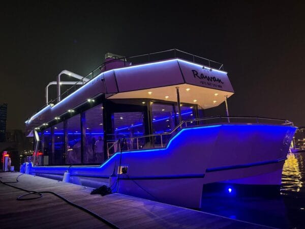 WHITE YACHT LUXURY PREMIUM PROMOTION NYE