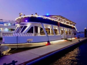 PREMIUM CANAL CRUISE DUBAI NYE