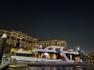 BUSINESS CLASS BURJ KHALIFA CRUISE DUBAI NYE