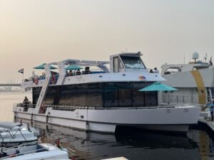BUSINESS CLASS BURJ KHALIFA CRUISE DUBAI